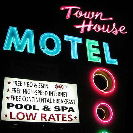 Town House Motel Lancaster Kültér fotó